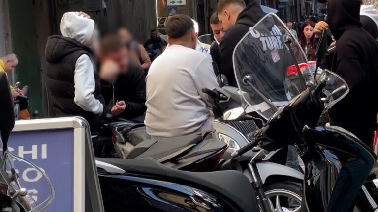 napoli giovani e baby gang