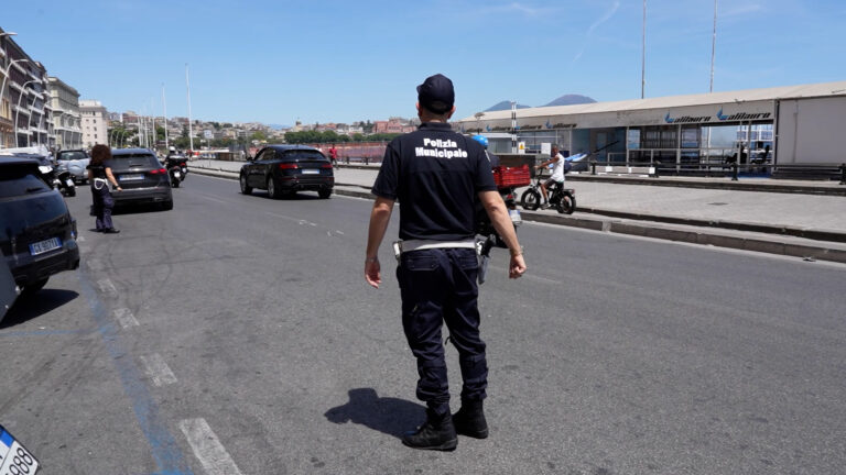 incidente mortale napoli via caracciolo
