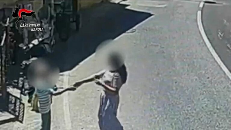 Truffata 86enne a Piano di Sorrento: ma un conoscente fa arrestare i colpevoli in flagrante. Uno era travestito da donna