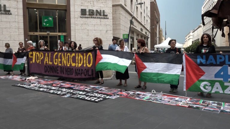 Bambini morti a Gaza, tutti i lunedì flash mob delle donne in nero