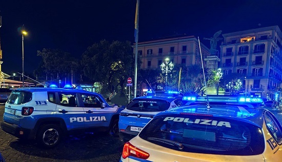Truffe agli anziani per mezzo milione di euro, smantellata banda del finto maresciallo: 6 arresti