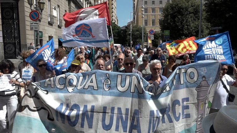 crociata per l'acqua pubblica