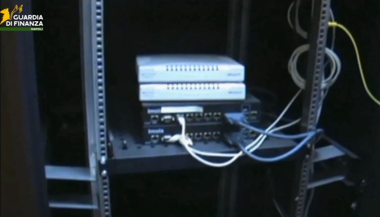 Scommesse illegali online, blitz della Dda: cinque arresti tra Napoli e provincia. Sequestri al clan D’Alessandro