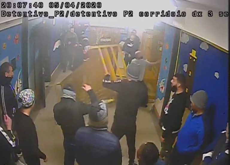 Santa Maria Capua Vetere, il pm chiede 21 anni per Colucci e 14 per Manganelli: “Fu il regista dei pestaggi”