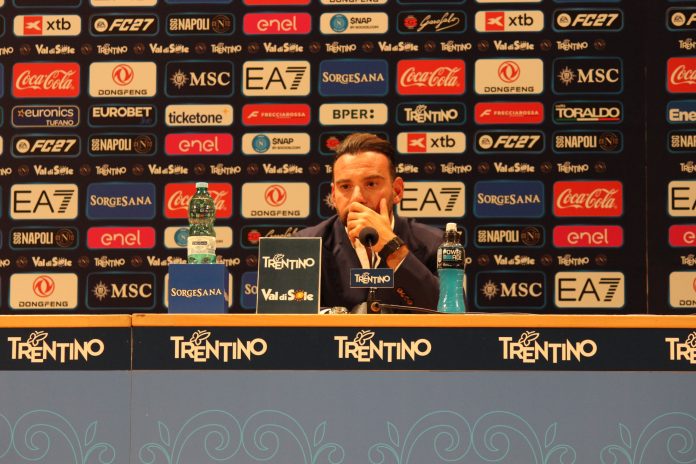 Giovanni Manna in conferenza stampa (Videoinformazioni.com)