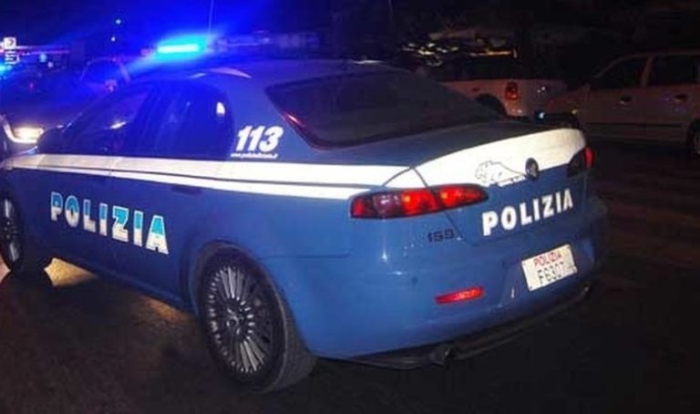 Mistero a Torre del Greco: netturbino sparato alle gambe. Indaga la polizia