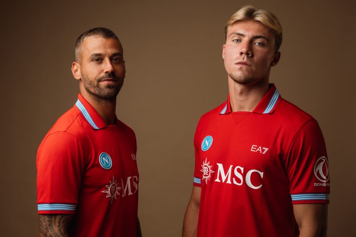 Il Napoli presenta la terza maglia della stagione 2026/27