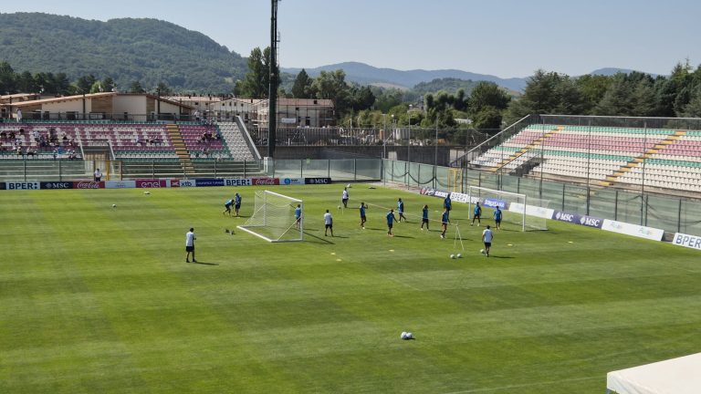 RILEGGI LIVE – Castel di Sangro, day 6: allenamento mattutino del Napoli