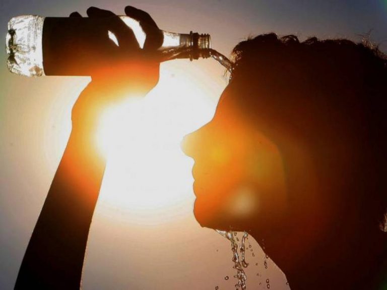 Caldo e afa record non-stop fino a ferragosto a Napoli e in Campania