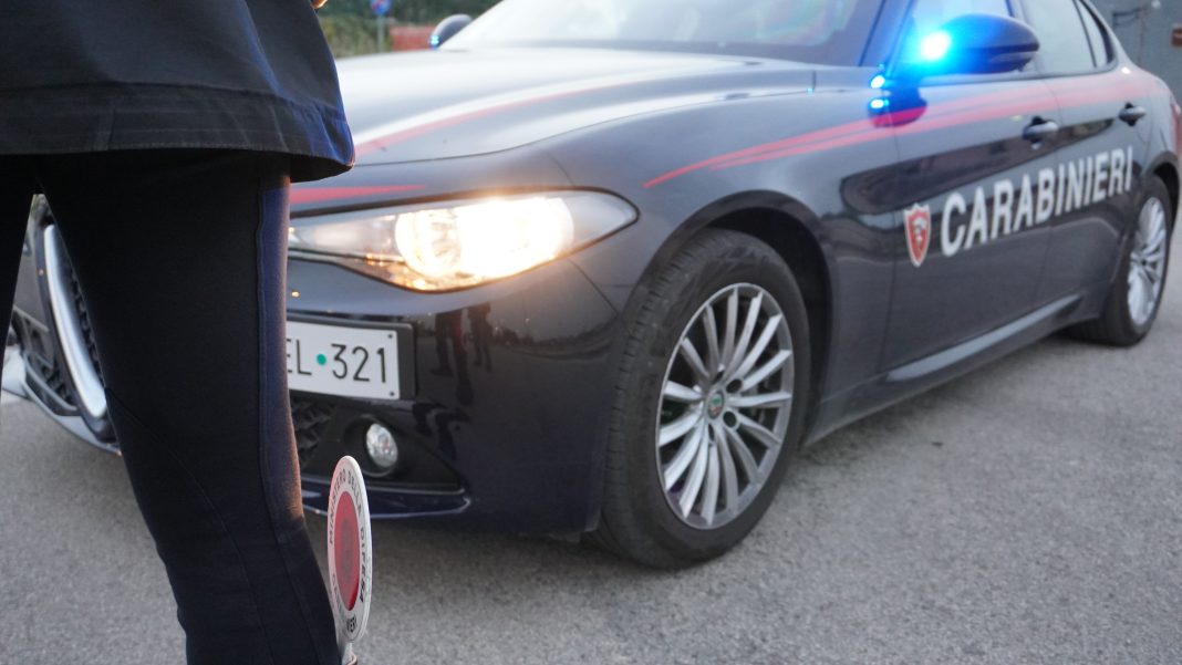 A Ischia truffa del finto carabiniere diventa rapina: arrestato 21enne