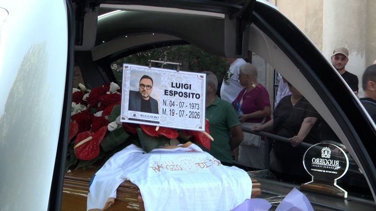L’ultimo saluto a Luca Esposito