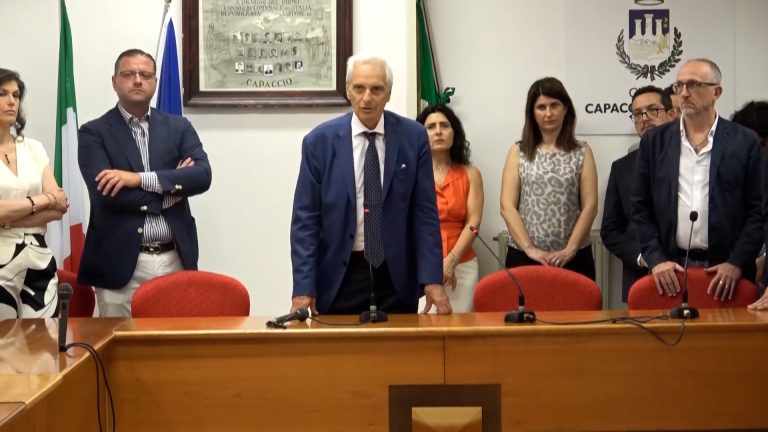 Paestum, sfiduciato il sindaco Paolino: si dimettono nove consiglieri