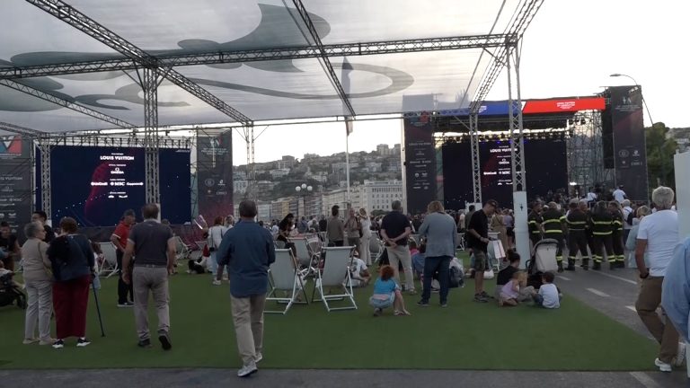 A Napoli è aria di festa per l'apertura del villaggio dell'America's cup