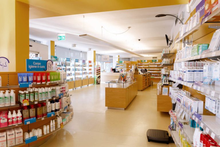 Mille prestazioni in pochi giorni: partenza sprint per la "Farmacia dei Servizi in Campania"