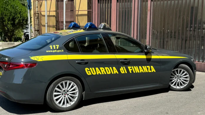 Guardia di-Finanza-03-scaled Superbonus fantasma, maxisequestro da 152 milioni di euro per Alfredo Guerri, patron della Juve Stabia