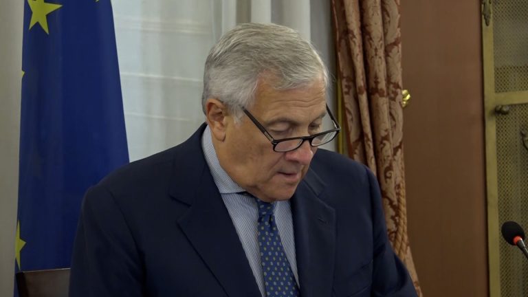Il ministro Tajani proroga Neapolis 2500: "Tante attività ancora in corso"