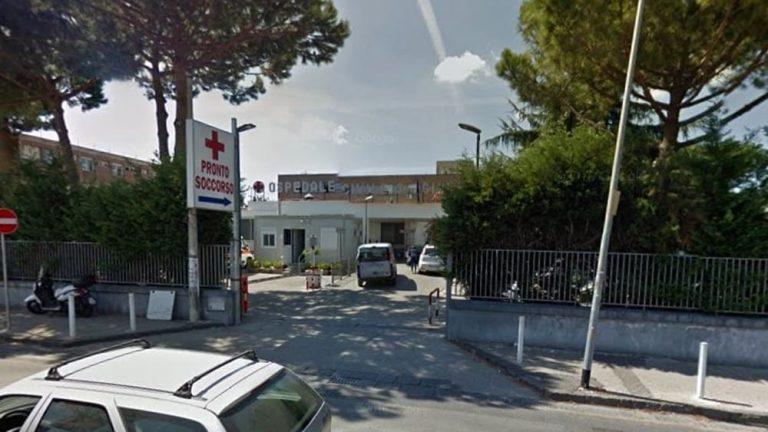 Parto choc in un’abitazione a Mugnano. Il neonato muore, la madre in ospedale. Le indagini dei carabinieri della stazione locale