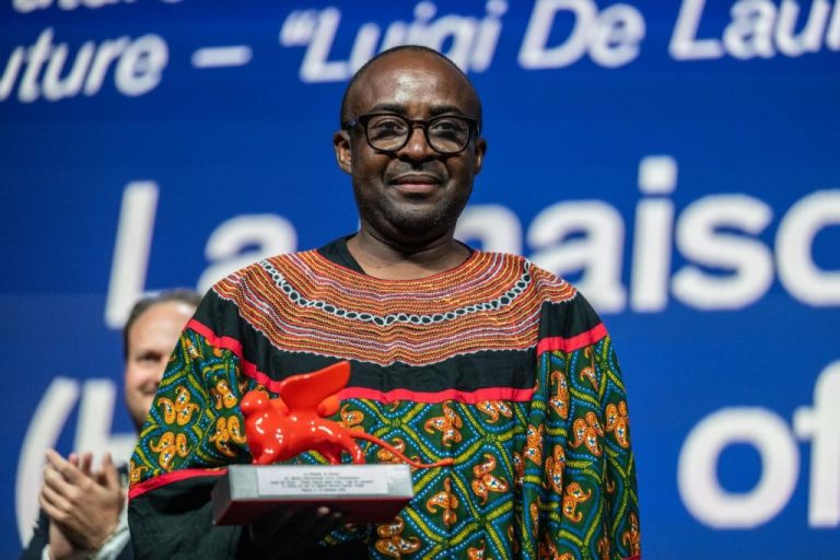 La maison du vent del regista camerunense Auguste Bernard Kouemo Yangh ha vinto il Premio Venezia Opera Prima Leone del Futuro Luigi De Laurentiis