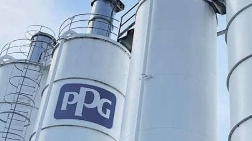 Fuga di gas a Caivano da una azienda americana di vernici: istituita la zona rossa. Controlli serrati