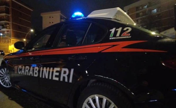 Un giovane perde la vita dopo essere uscito fuori strada col suo scooter a Sorrento. Indagano i carabinieri
