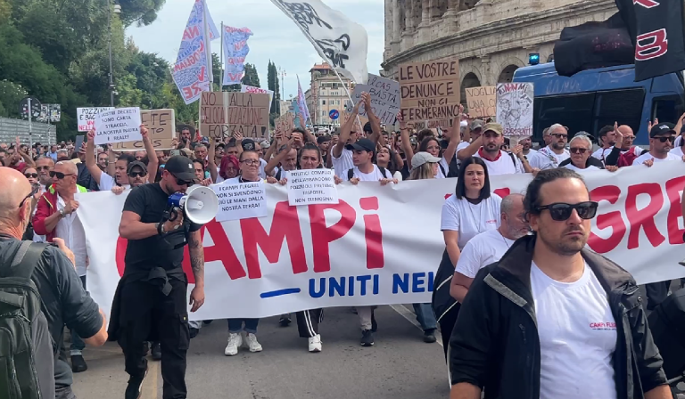 Emergenza bradisismo, cittadini flegrei a Roma: “Al governo chiediamo una legge speciale”