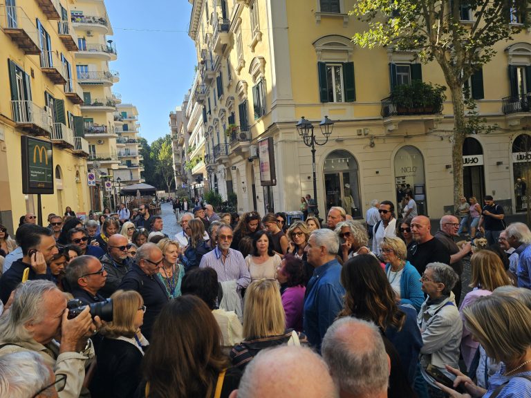 Tour del Giallo Città di Napoli. Finale con omaggio a Veraldi