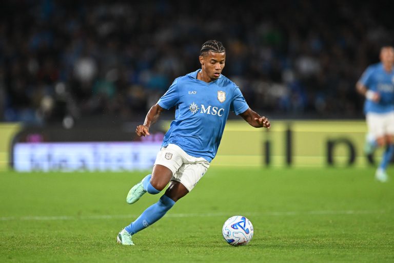 Napoli, quando torna David Neres dall’infortunio? Salterà almeno 6 partite